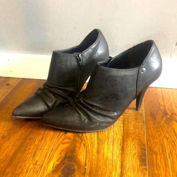 Black Ankle Boots - Picture 1 of 4